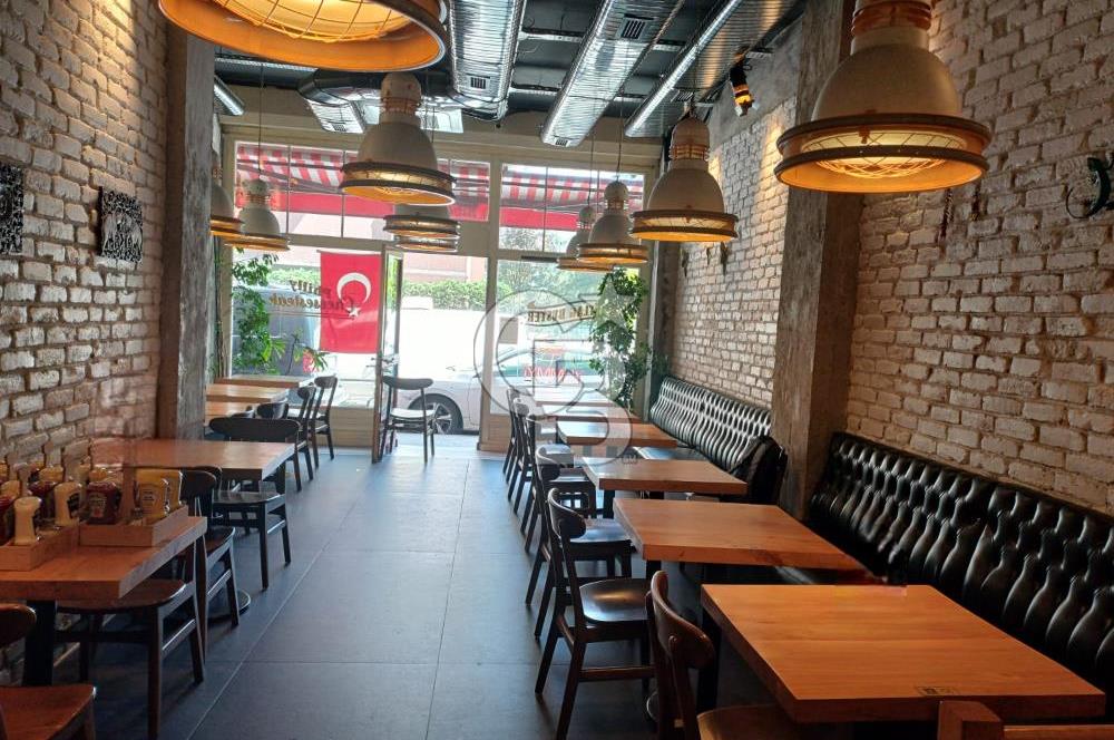İstanbul Şişli Silahşör Caddesi'nde satılık restoran/ fastfood