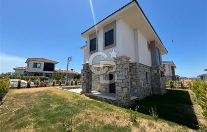 Tam Müstakil Havuzlu Satılık 4+1 Villa