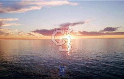 CB.ROUTE'TAN BADEMLİ ZİNDANCIK KOYUNDA DENİZE SIFIR EŞSİZ ARAZİ