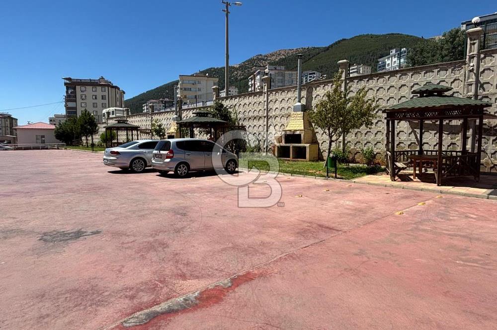 CB'DEN HÜRRİYET MH.DE CADDE ÜZERİNDE SATILIK LÜKS 5+1 DAİRE