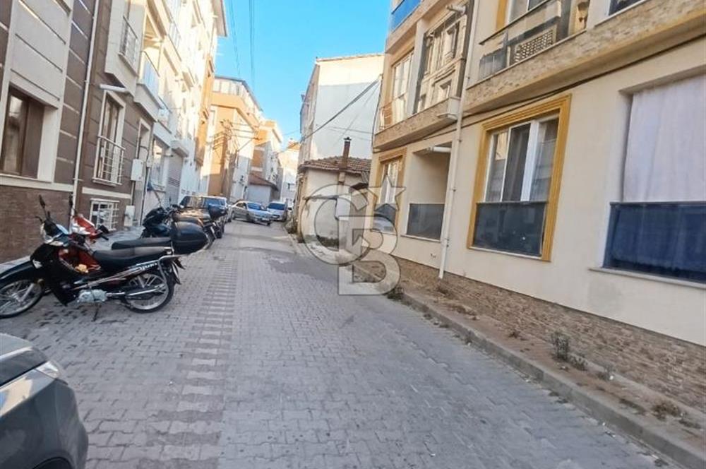 BİGA MERKEZ GENİŞ TERAS BALKONLU KİRALIK 1+1