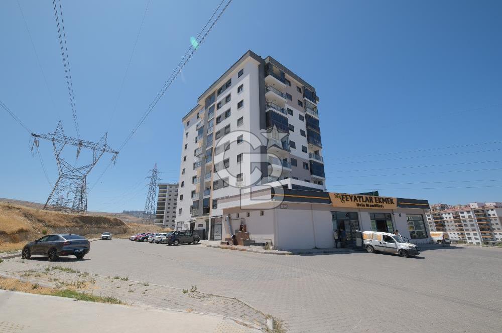                                       MENEMEN ULUKENTTE MERKEZİ KONUM DA 2+1 DAİRE      