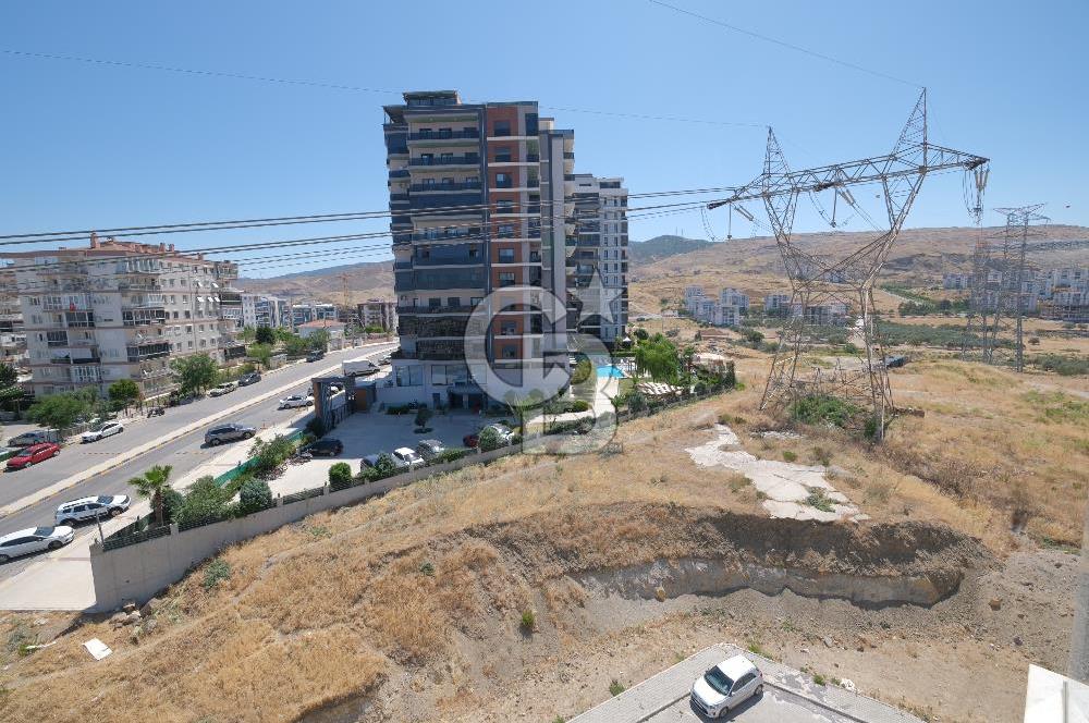                                       MENEMEN ULUKENTTE MERKEZİ KONUM DA 2+1 DAİRE      