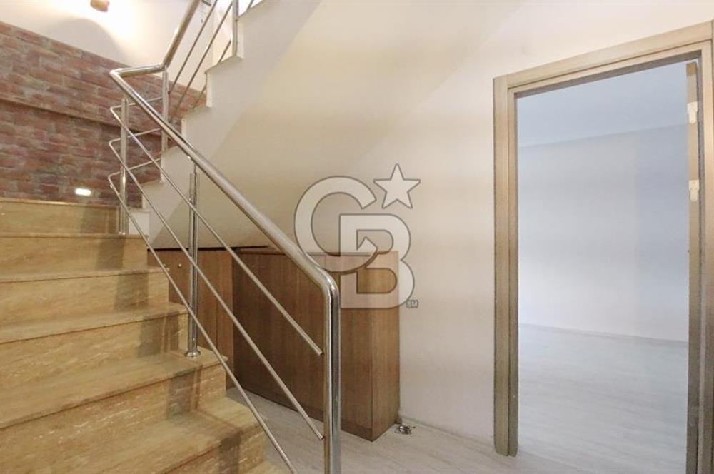 İzmir Bayraklının Merkezinde Kiralık 3+1 145 ² Dubleks Daire