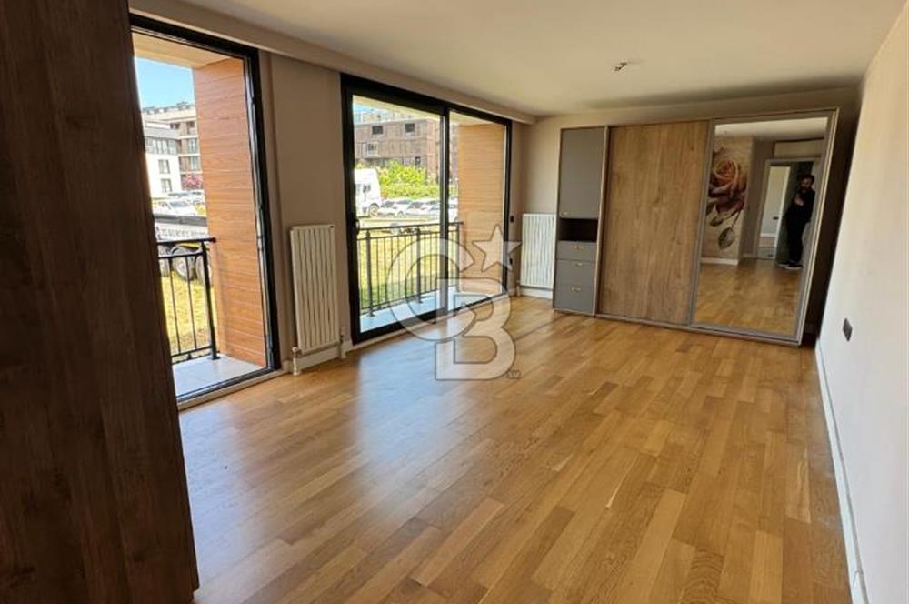 Kemerburgaz'da Livera Homesta Satılık Lüks 4+1 Bahçeli Dubleks