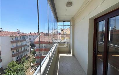 BALIKESİR BAHÇELİEVLER'DE KÖŞE KONUMDA, GENİŞ VE FERAH 3+1 SATILIK DAİRE!