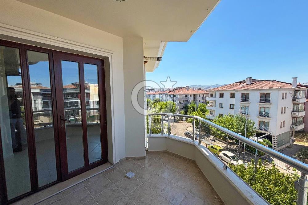 BALIKESİR BAHÇELİEVLER'DE KÖŞE KONUMDA, GENİŞ VE FERAH 3+1 SATILIK DAİRE!