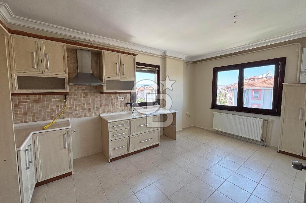 BALIKESİR BAHÇELİEVLER'DE KÖŞE KONUMDA, GENİŞ VE FERAH 3+1 SATILIK DAİRE!