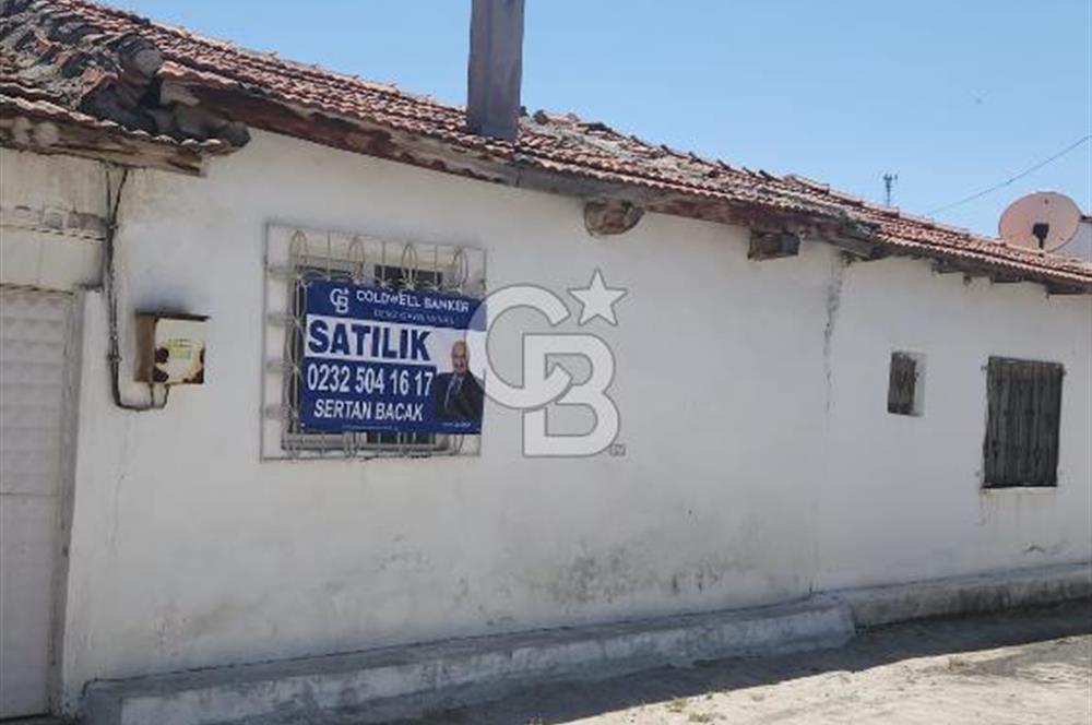 AKHİSAR BALLICA'DA TEK ODA MUTFAK WC BANYO KÖY EVİ