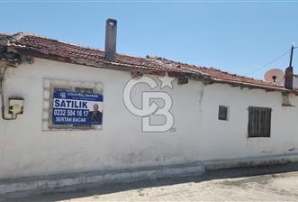 AKHİSAR BALLICA'DA TEK ODA MUTFAK WC BANYO KÖY EVİ