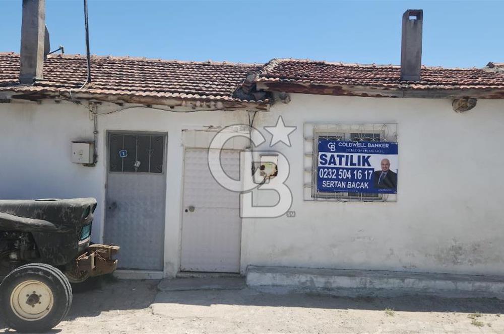 AKHİSAR BALLICA'DA TEK ODA MUTFAK WC BANYO KÖY EVİ