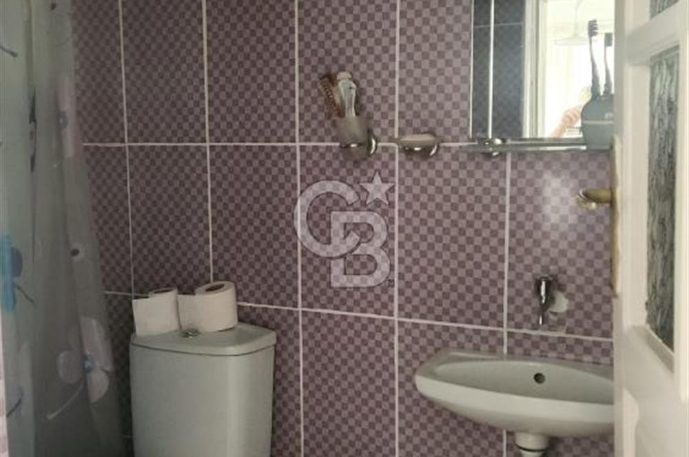AKHİSAR BALLICA'DA TEK ODA MUTFAK WC BANYO KÖY EVİ