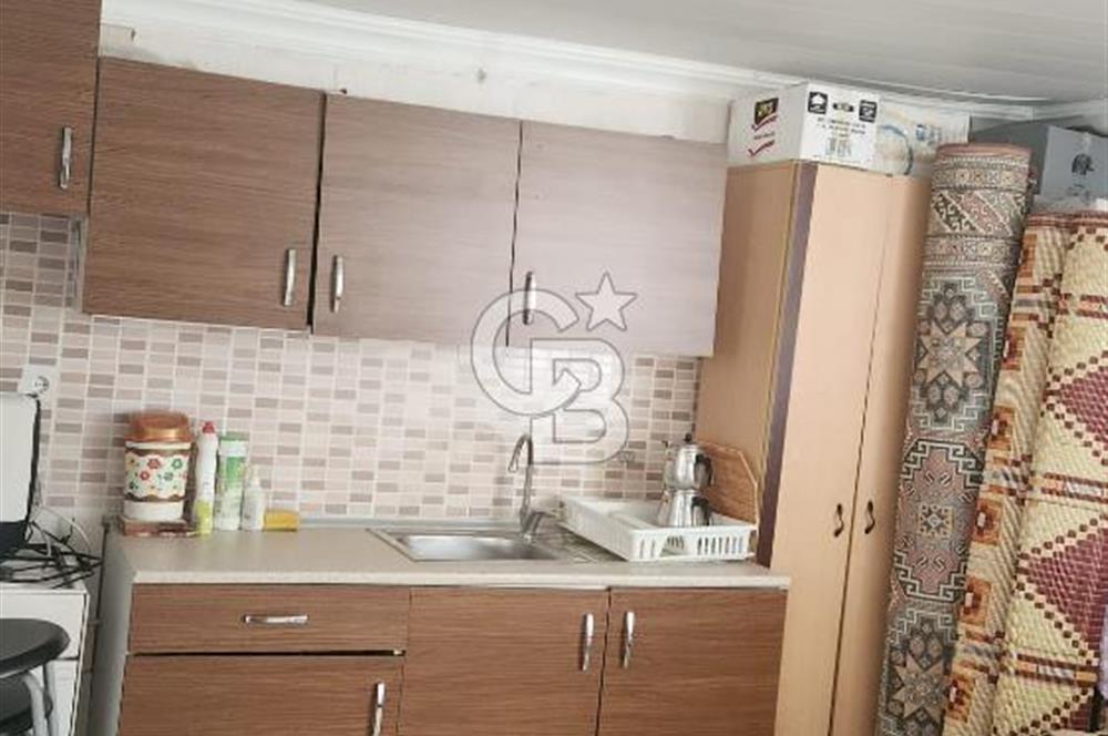 AKHİSAR BALLICA'DA TEK ODA MUTFAK WC BANYO KÖY EVİ