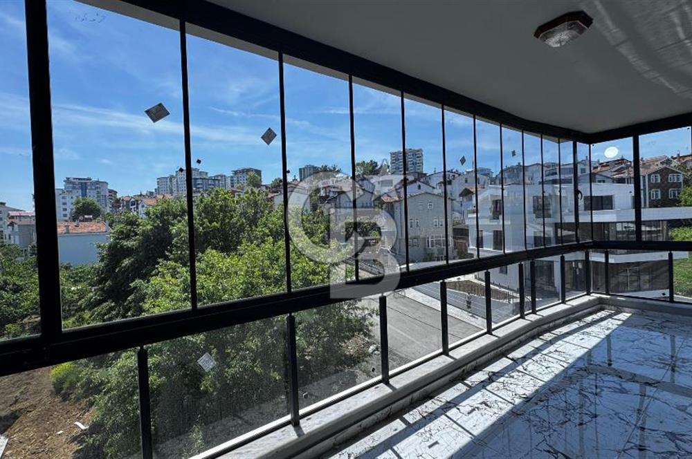 Deniz Manzaralı Geniş Kullanım Alanına Sahip 3+1 / 0 Daire