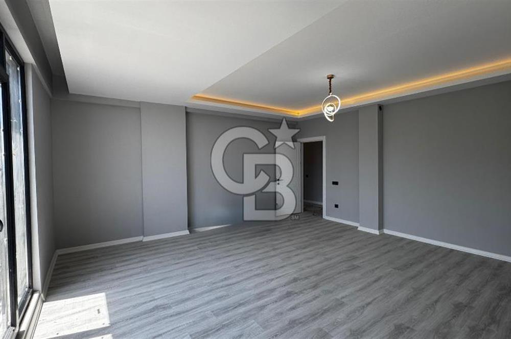 Deniz Manzaralı Geniş Kullanım Alanına Sahip 3+1 / 0 Daire