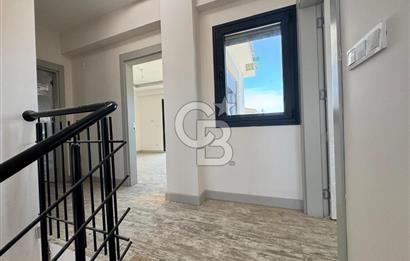 Müstakil Bahçeli Havuzlu 4+1 Satılık Villa