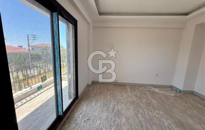 Müstakil Bahçeli Havuzlu 4+1 Satılık Villa