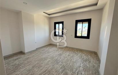Müstakil Bahçeli Havuzlu 4+1 Satılık Villa