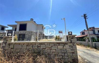 Müstakil Bahçeli Havuzlu 4+1 Satılık Villa