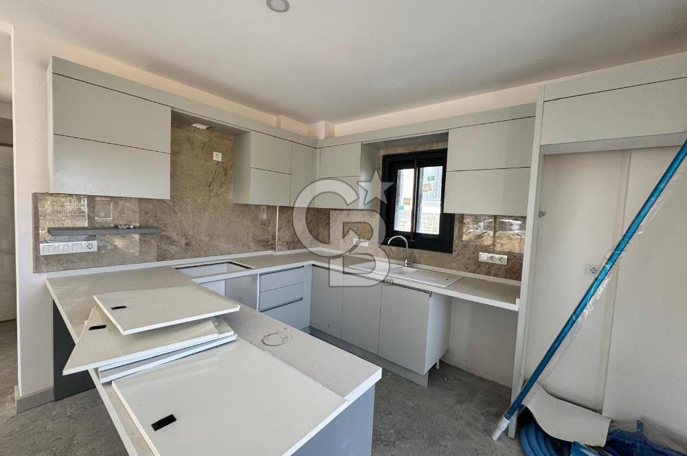 Müstakil Bahçeli Havuzlu 4+1 Satılık Villa