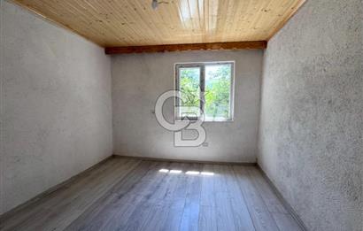 HACISEKİLİLER MAHALLESİNDE MÜSTAKİL BAHÇE KULLANIMLI 2+1