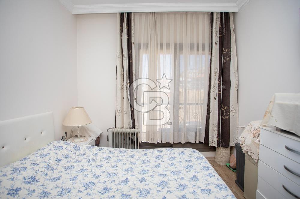 Foça Kazım Dirik Mah. Site İçerisinde Satılık 2+1 Daire