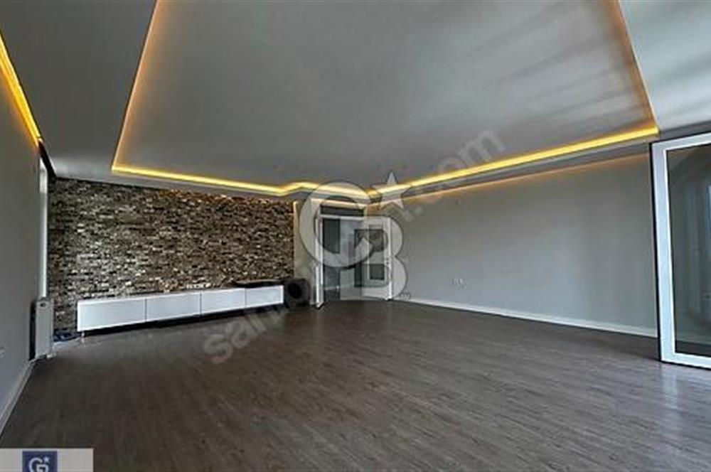 MALTEPE DE ŞEHİT BAHADIR DEMİR CADDESİNDE LÜKS DUBLEKS DAİRE