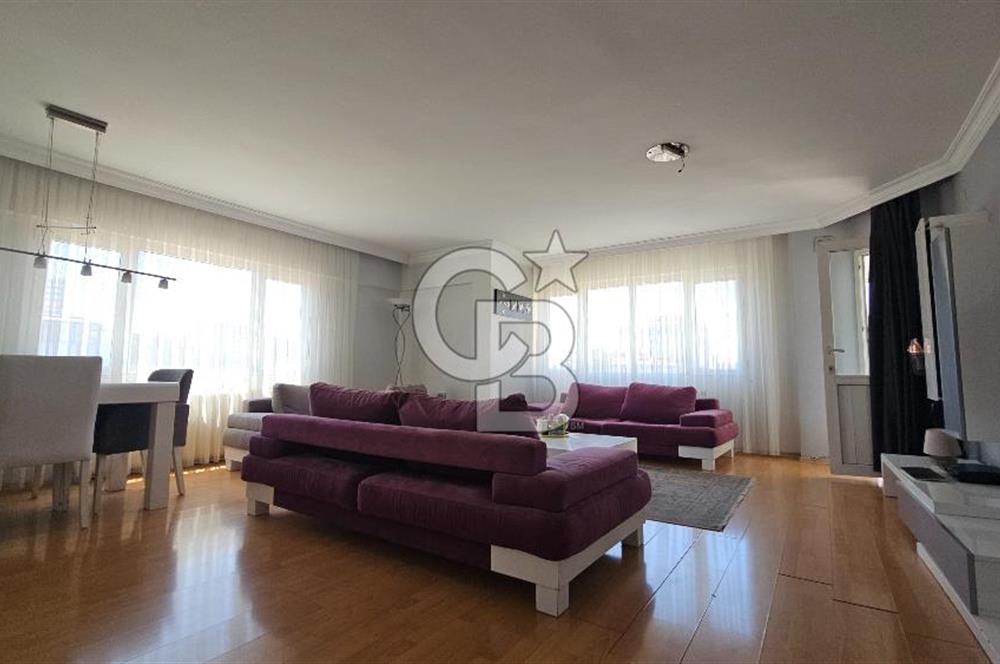 Girne Caddesi Soğukkuyu Mahallesinde Satılık 4+1 ara kat daire