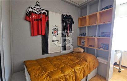 Girne Caddesi Soğukkuyu Mahallesinde Satılık 4+1 ara kat daire