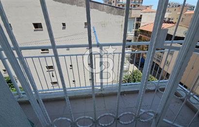 Girne Caddesi Soğukkuyu Mahallesinde Satılık 4+1 ara kat daire