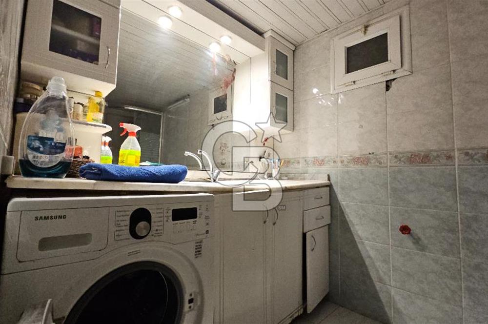 Girne Caddesi Soğukkuyu Mahallesinde Satılık 4+1 ara kat daire