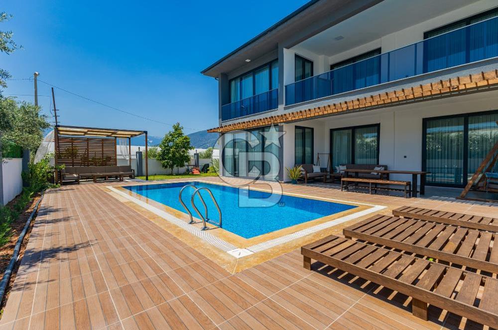 ANTALYA FİNİKE'DE SATILIK ULTRA LÜKS VİLLA
