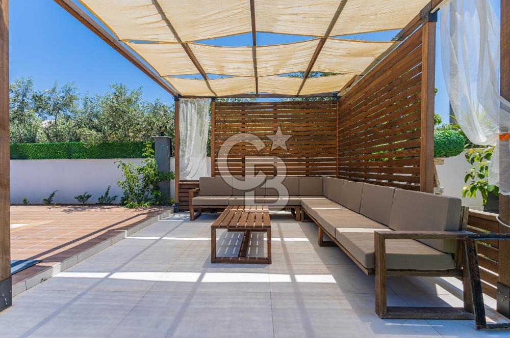 ANTALYA FİNİKE'DE SATILIK ULTRA LÜKS VİLLA