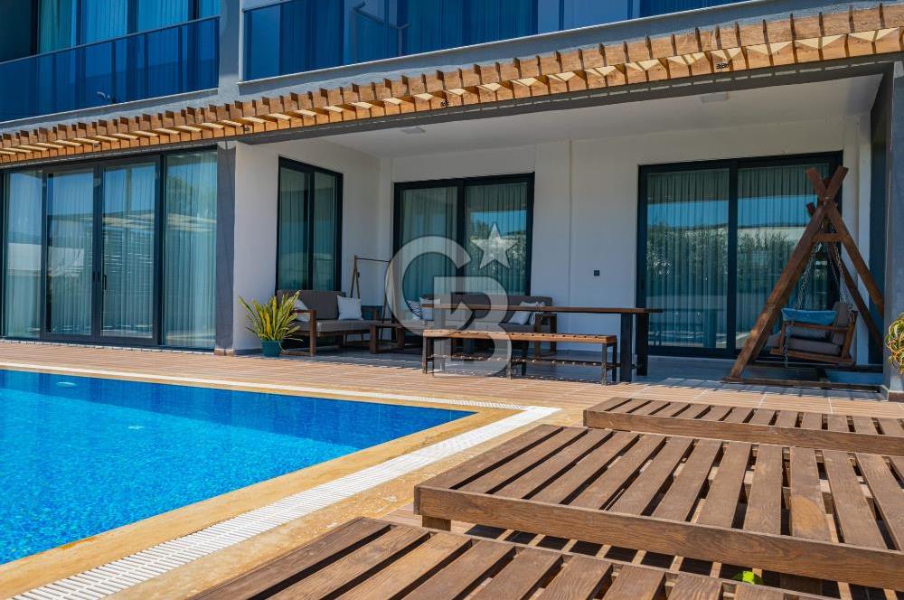 ANTALYA FİNİKE'DE SATILIK ULTRA LÜKS VİLLA