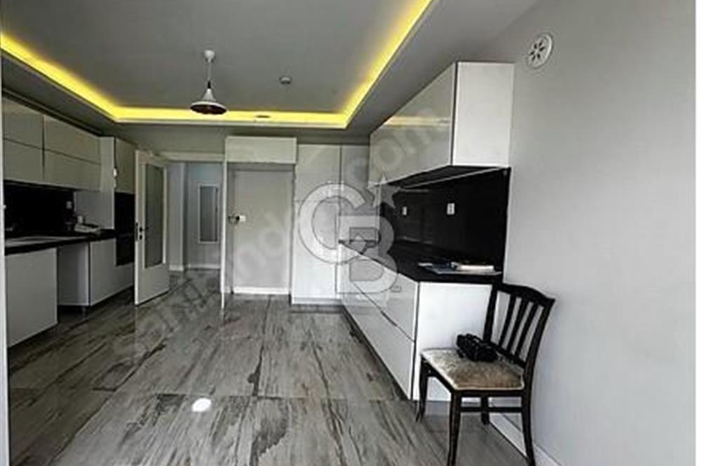 MALTEPE DE ŞEHİT BAHADIR DEMİR CADDESİNDE LÜKS DUBLEKS DAİRE