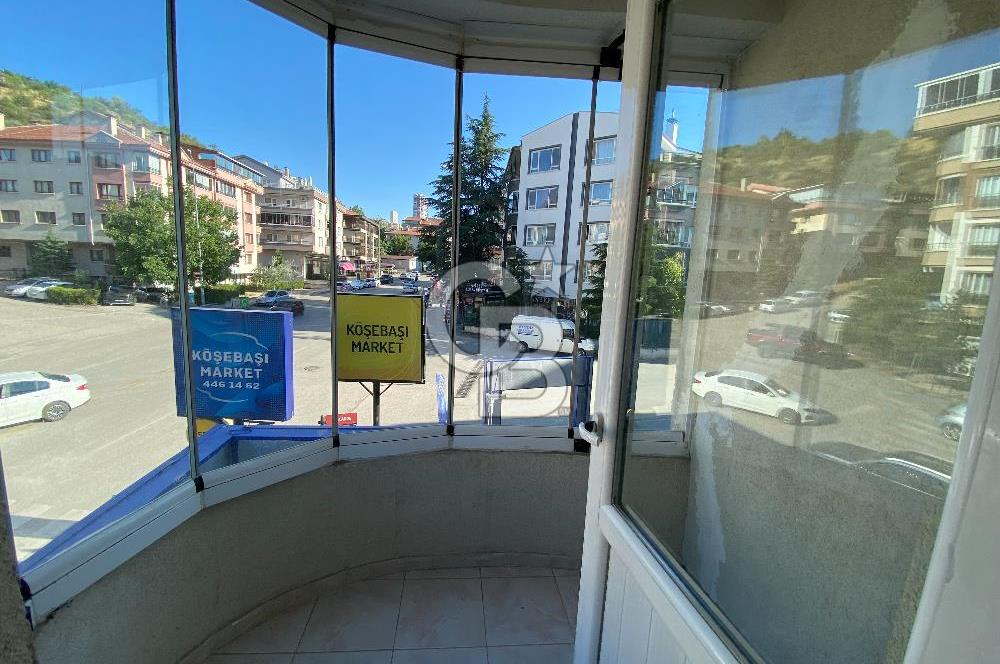 Çankaya Aşıkpaşa Mahallesinde Köşe Konumlu, Yüksek Giriş, 3+1 Geniş Daire! Yatırımlık Fırsat