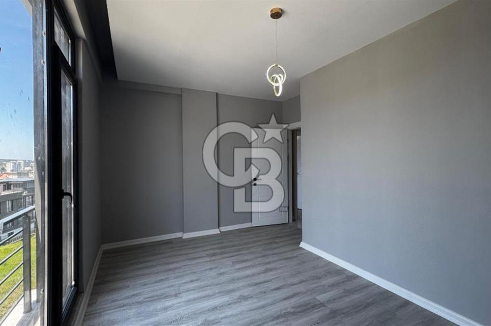 Deniz Manzaralı Geniş Kullanım Alanına Sahip 3+1 / 0 Daire