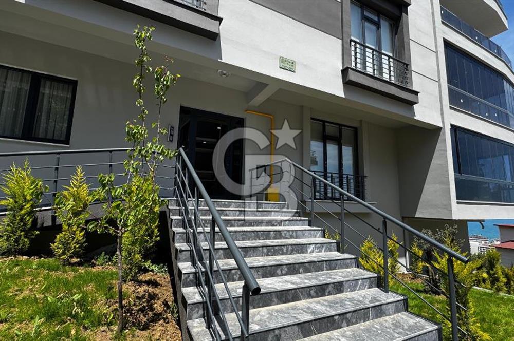 Deniz Manzaralı Geniş Kullanım Alanına Sahip 3+1 / 0 Daire