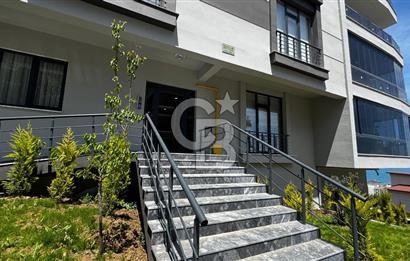 Deniz Manzaralı Geniş Kullanım Alanına Sahip 3+1 / 0 Daire