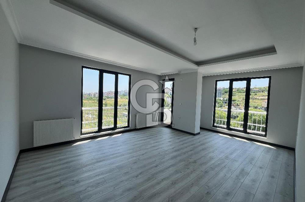 Hadımköy Merkez'de Sıfır, Şık Dizaynlı 4+1 Dubleks Daire!