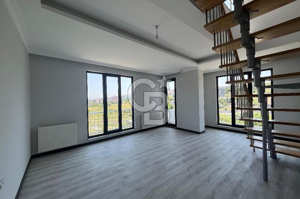 Hadımköy Merkez'de Sıfır, Şık Dizaynlı 4+1 Dubleks Daire!