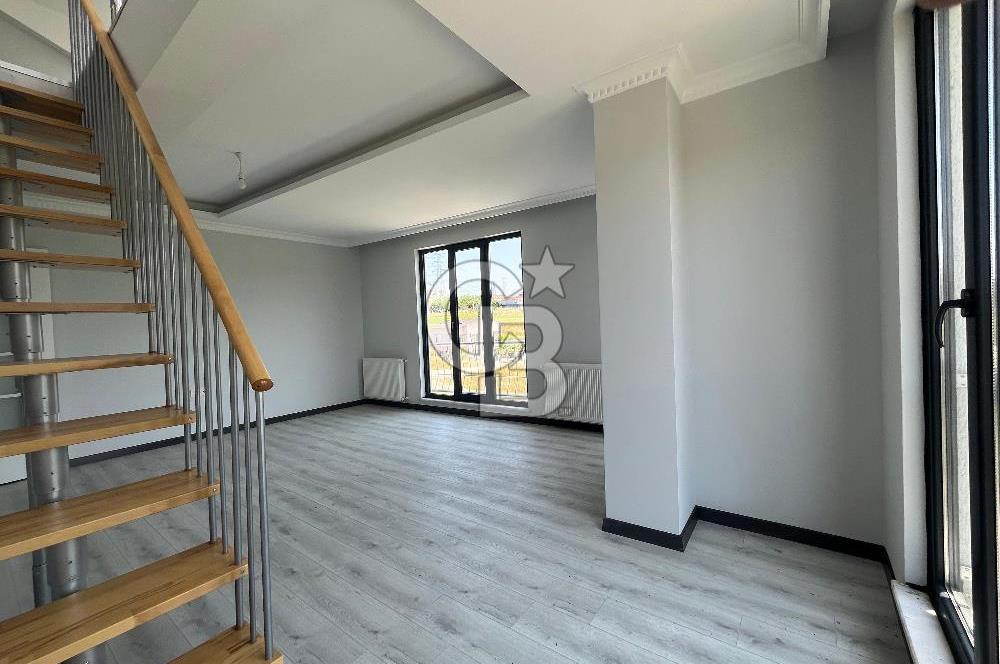Hadımköy Merkez'de Sıfır, Şık Dizaynlı 4+1 Dubleks Daire!