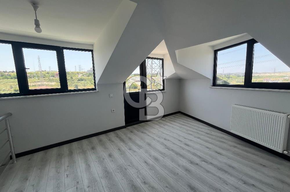 Hadımköy Merkez'de Sıfır, Şık Dizaynlı 4+1 Dubleks Daire!