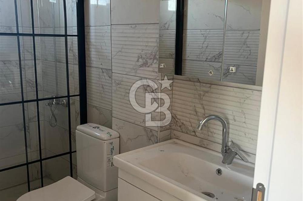 Foça Yenibağarasında Kiralık 1+1 Daire