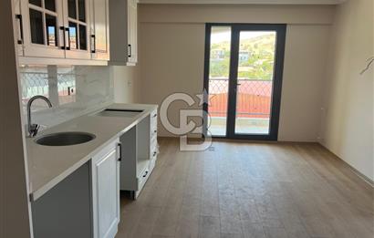 Foça Yenibağarasında Kiralık 1+1 Daire