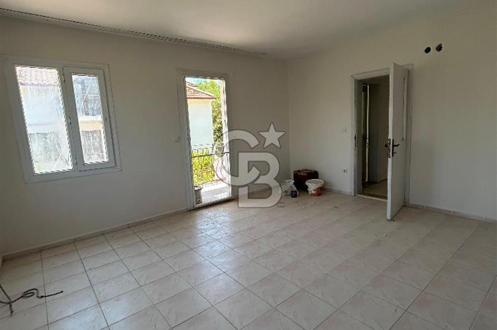 DATÇA MERKEZ – YELKEN SİTESİNDE HAVUZLU MÜSTAKİL 4+1 VİLLA