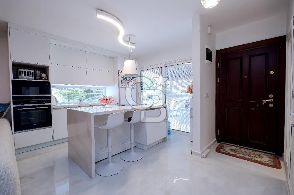 URLA ÇEŞMEALTI DENİZE YÜRÜME MESAFESİNDE SATILIK 3+1 DUBLEKS