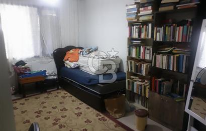 CB İYA GAYRİMENKUL' DEN KARŞIYAKA ŞEMİKLERDE SATILIK 1+1 DAİRE