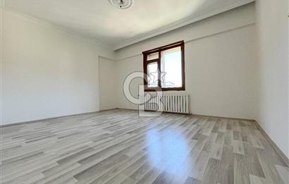 MALTEPE BAĞLARBAŞI DENİZ MANZARALI SATILIK 3+1 DAİRE