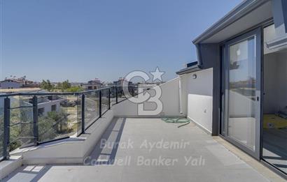  Dikili Cumhuriyet Mahallesi’nde 6+1 Müstakil Tripleks Villa – 300 m² Arsa Paylı, Otoparklı, 3 Teraslı